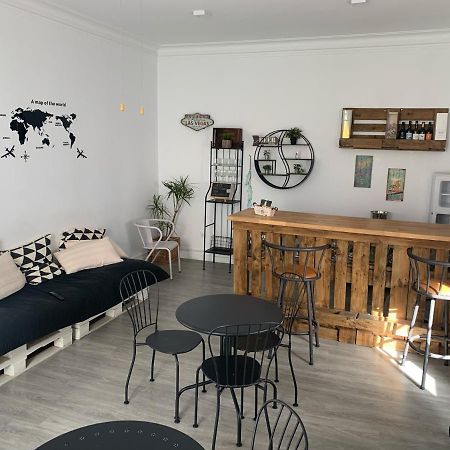Aloha Hostel ปอร์ติเมา ภายนอก รูปภาพ