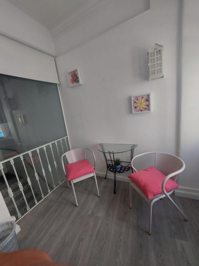 Aloha Hostel ปอร์ติเมา ภายนอก รูปภาพ